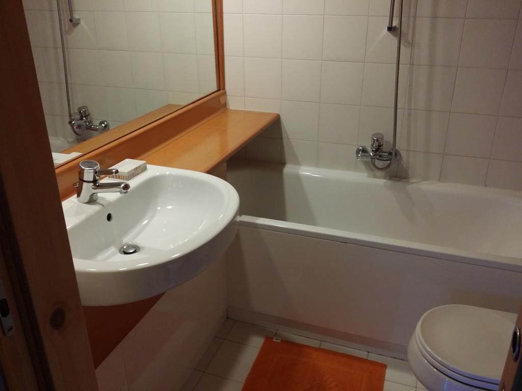 Appartamento Artuik Marilleva Exteriör bild
