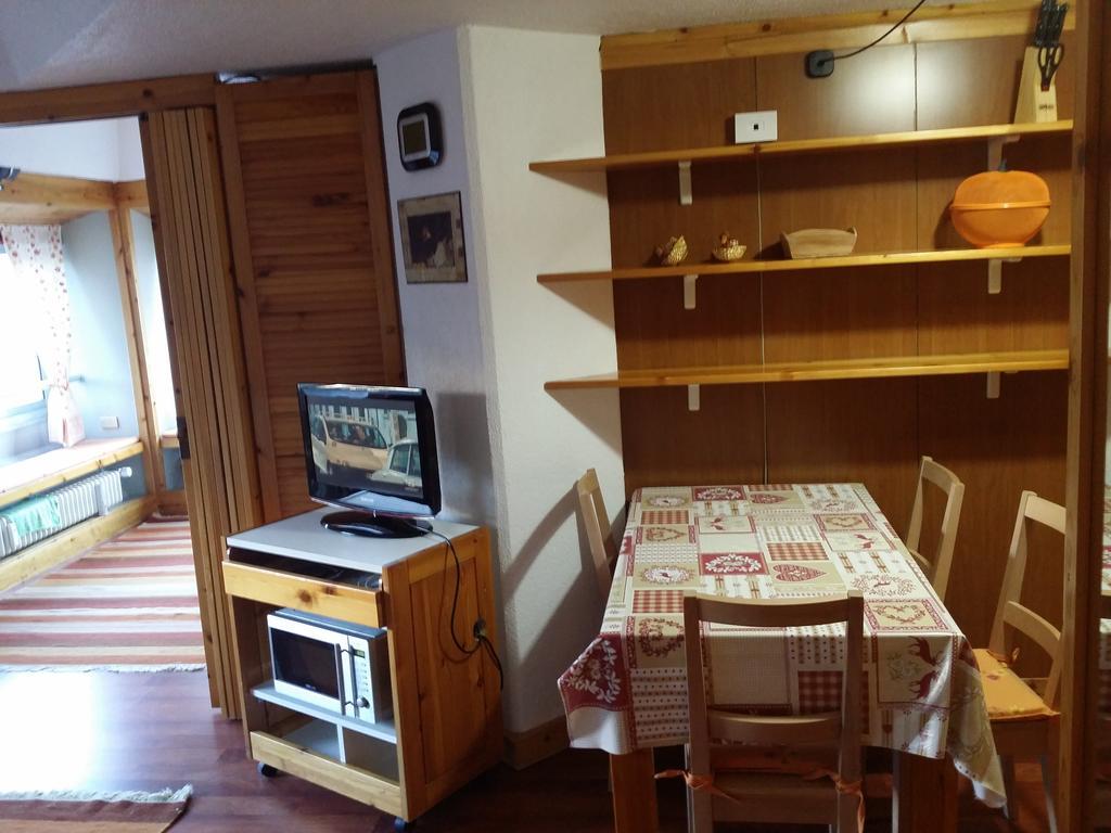 Appartamento Artuik Marilleva Exteriör bild